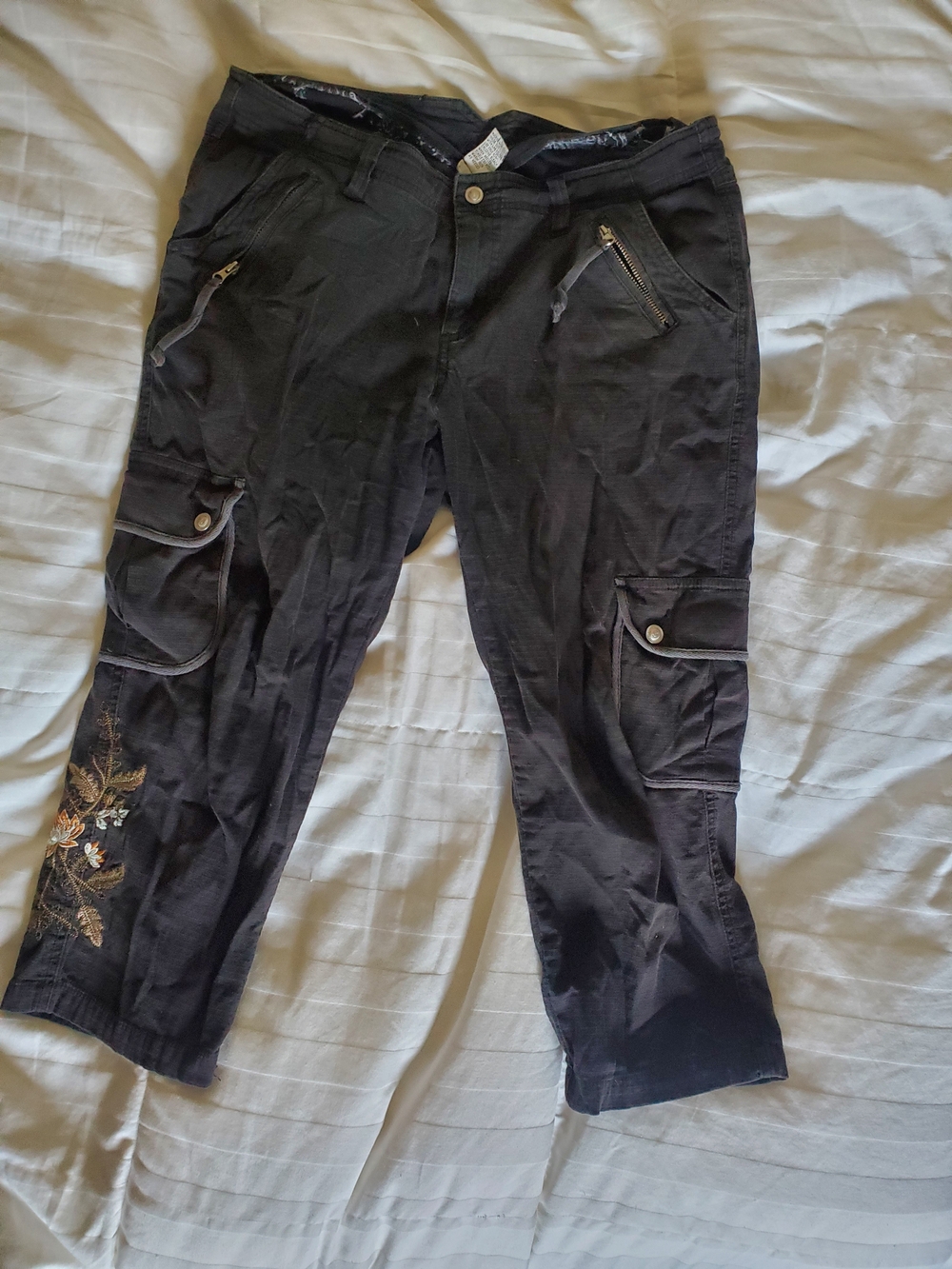 Y2K Vintage Brown Embroiderd Capris